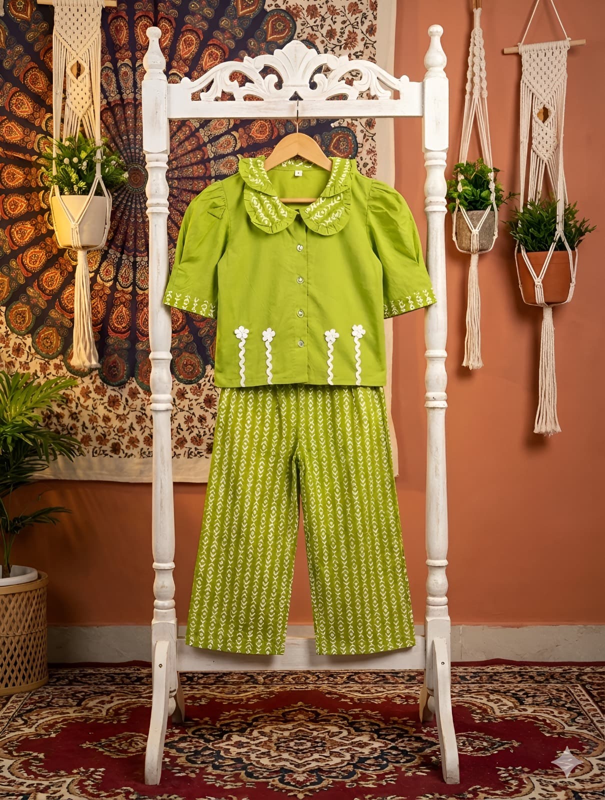 Girls Green Co-ord Set β Elegant, Fresh & Comfortable